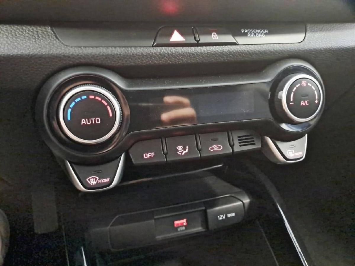 kia-stonic-2025-gasolina-998cc