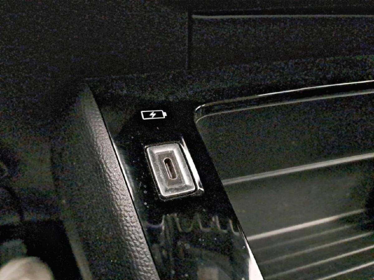 peugeot-2008-2023-gasolina-1199cc