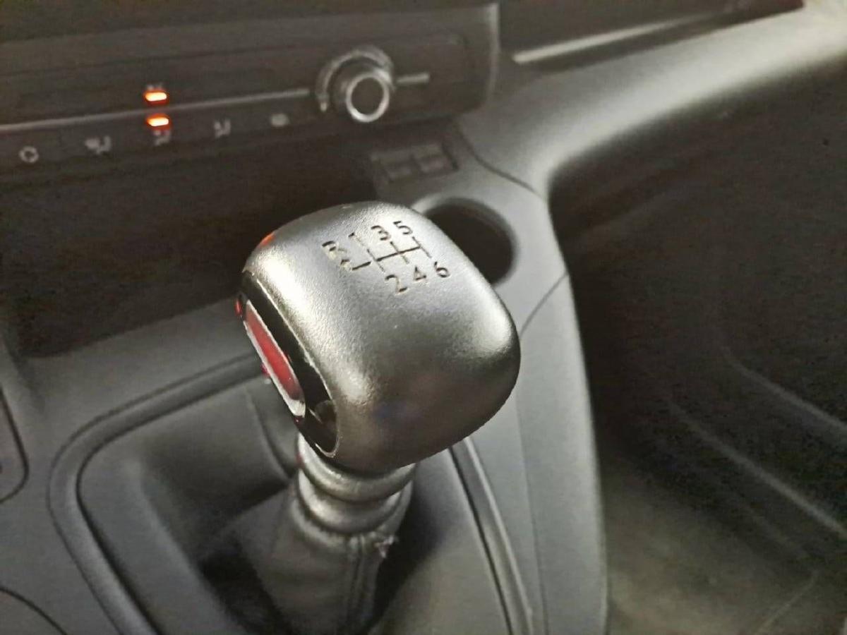 peugeot-partner-2023-diesel-1499cc