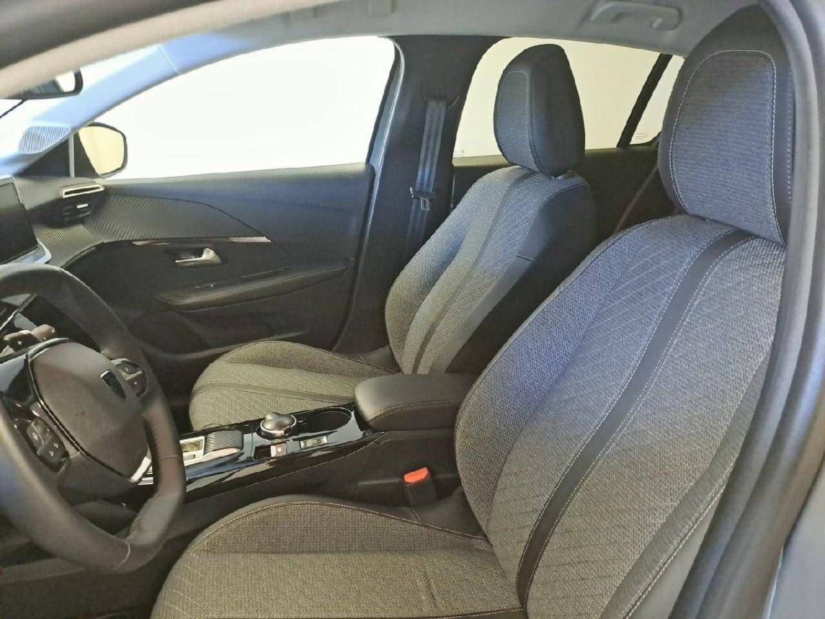 peugeot-208-2025-gasolina-1199cc
