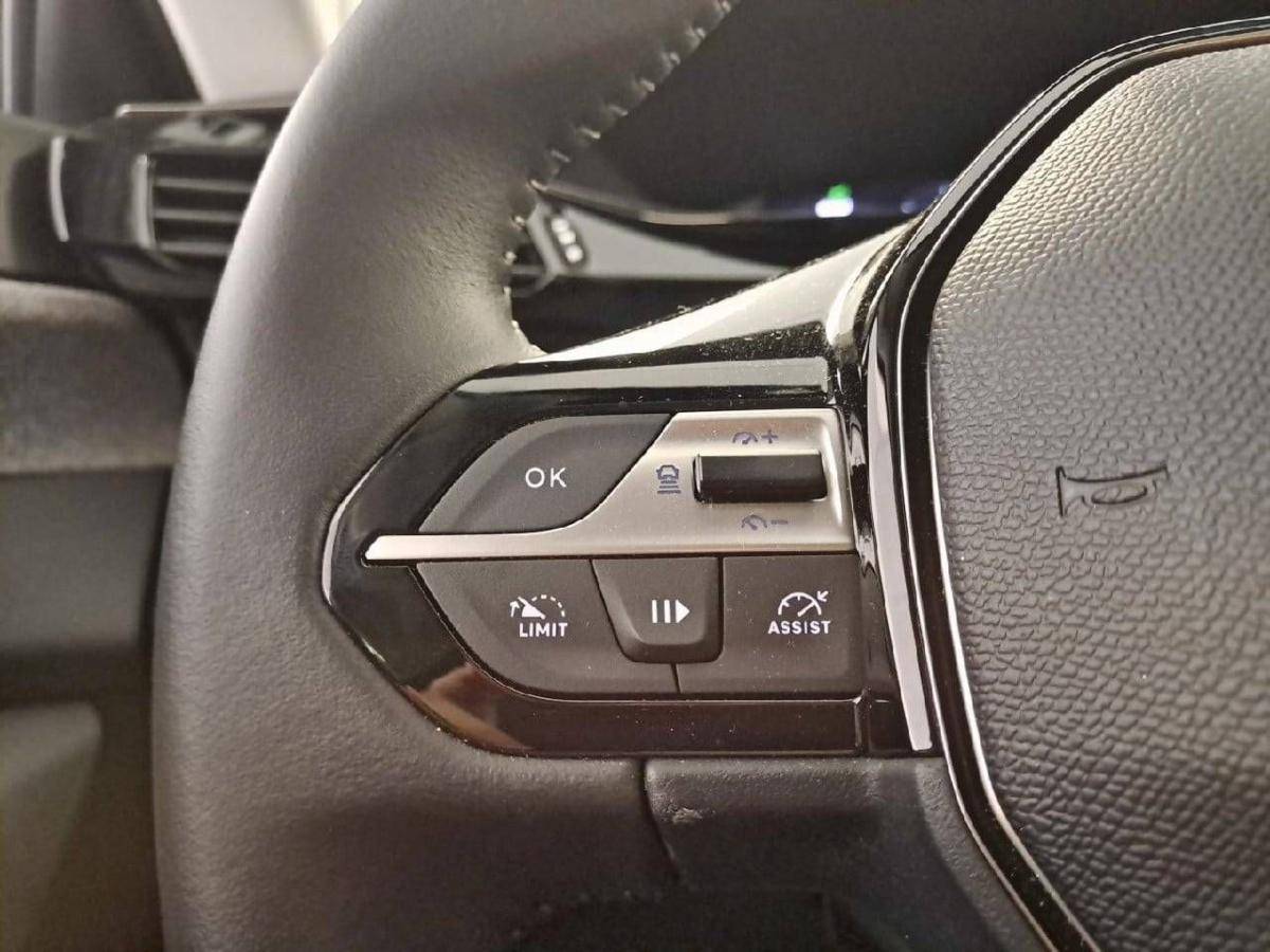 peugeot-408-2025-gasolina-1199cc
