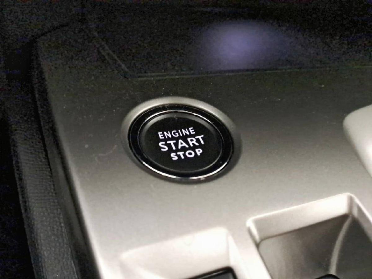 peugeot-408-2025-gasolina-1199cc