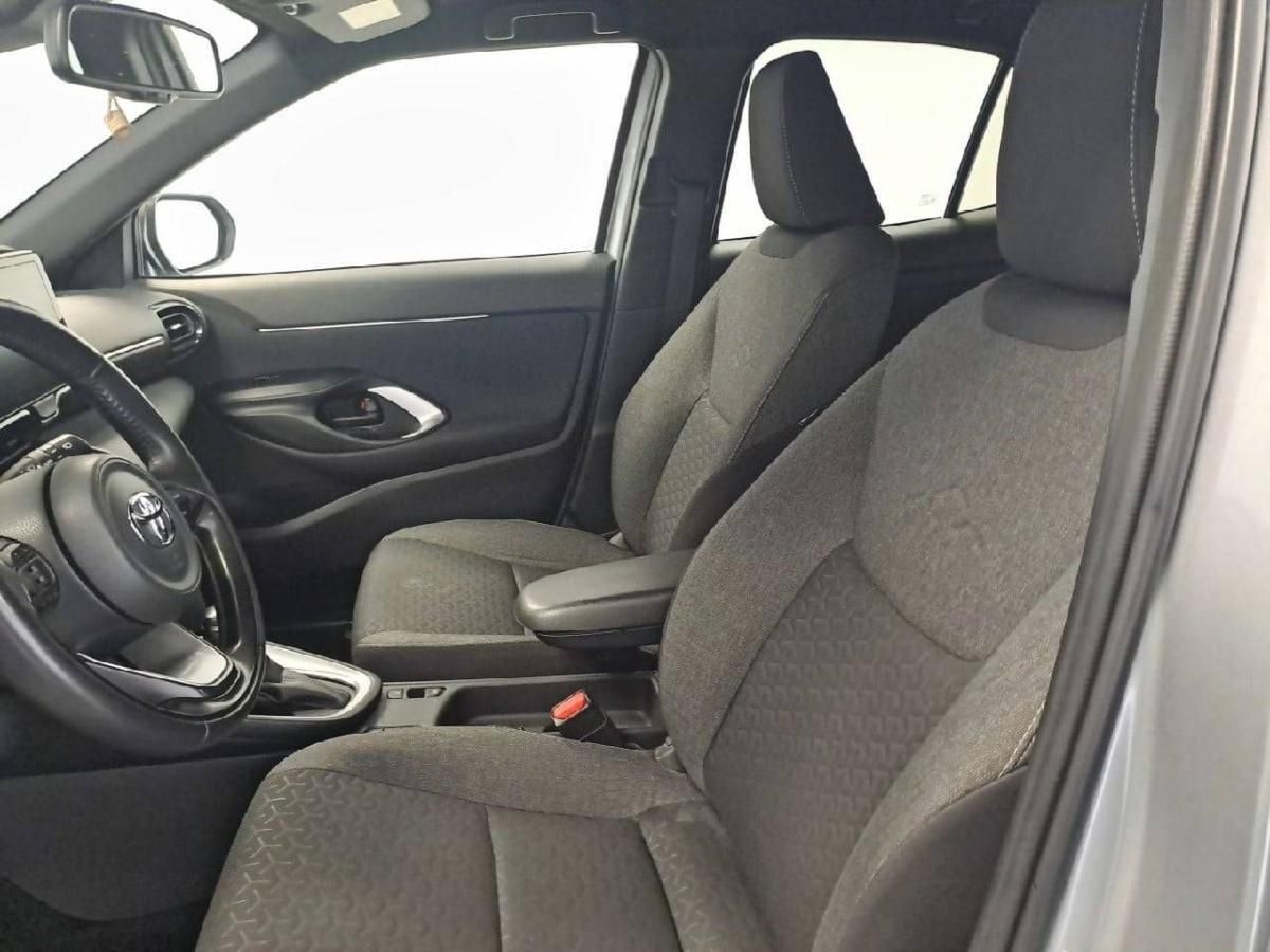toyota-yaris-cross-2023-hibrido-a-gasolina-1490cc