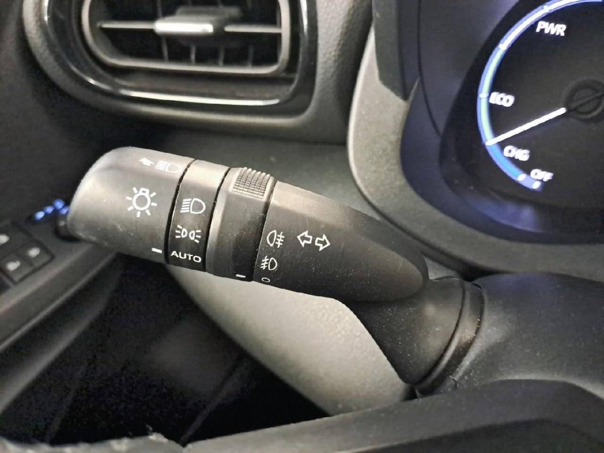 toyota-yaris-cross-2023-hibrido-a-gasolina-1490cc