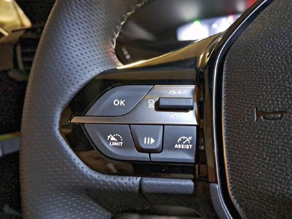 peugeot-308-2025-gasolina-1199cc