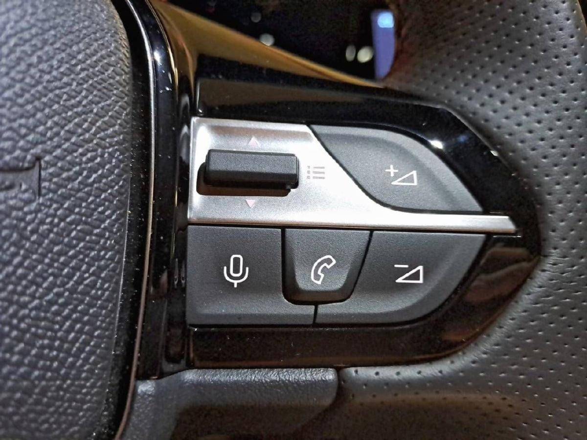 peugeot-308-2025-gasolina-1199cc
