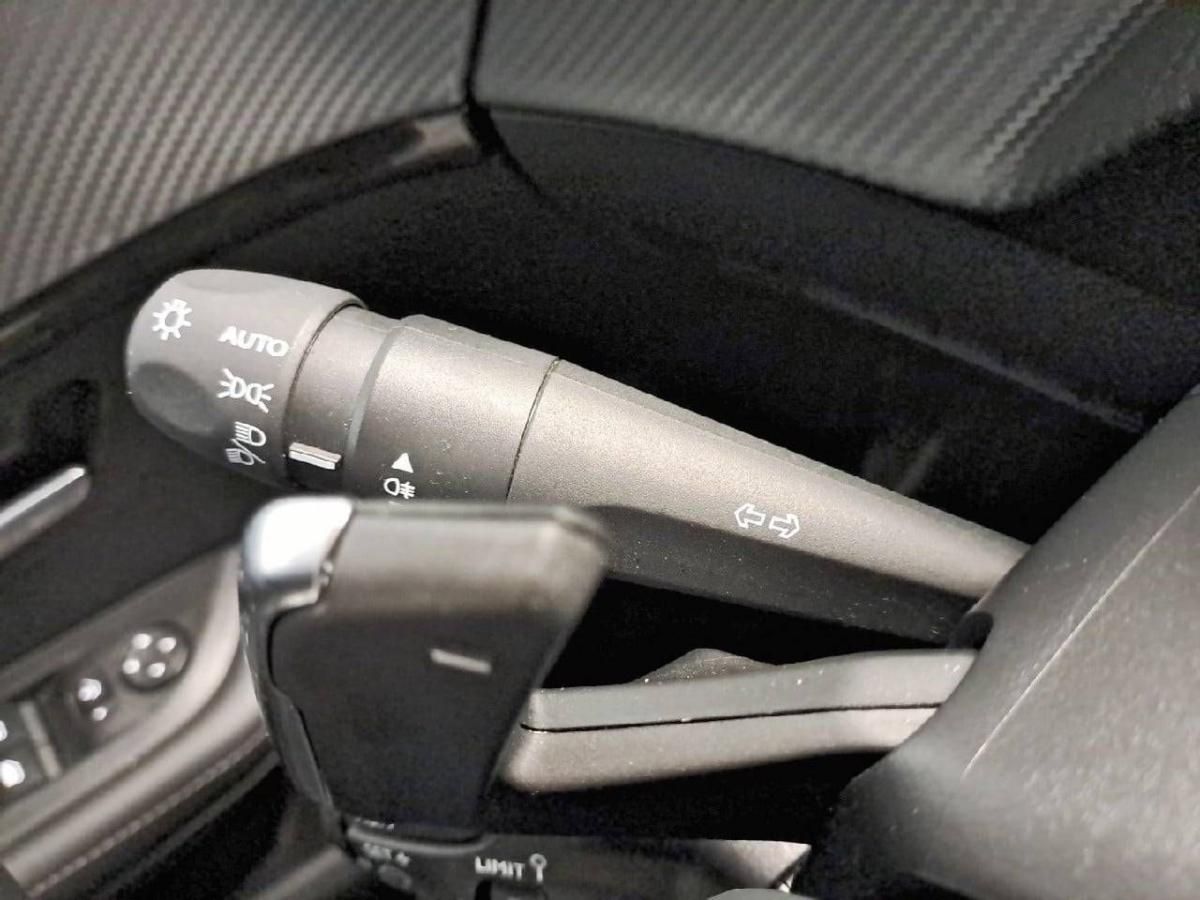 peugeot-208-2026-gasolina-1199cc