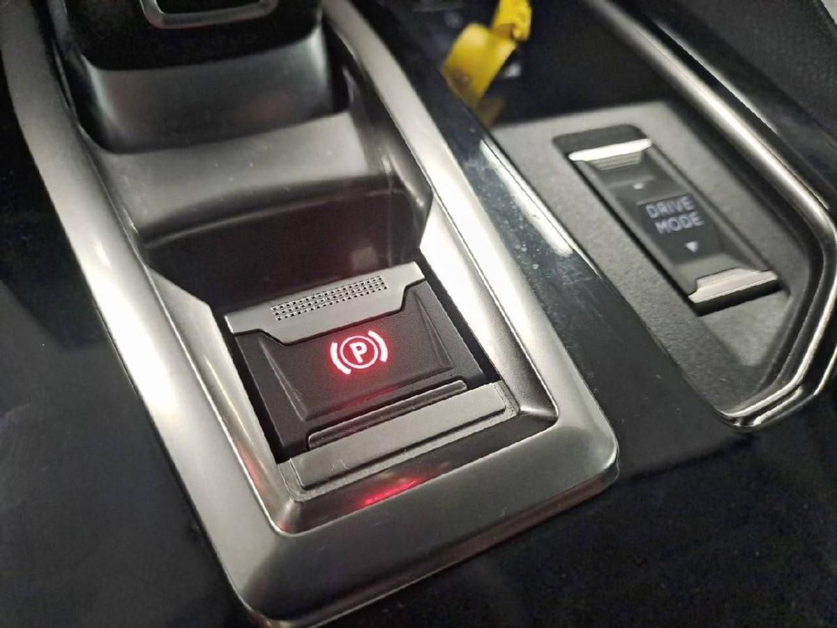 peugeot-3008-2022-diesel-1499cc