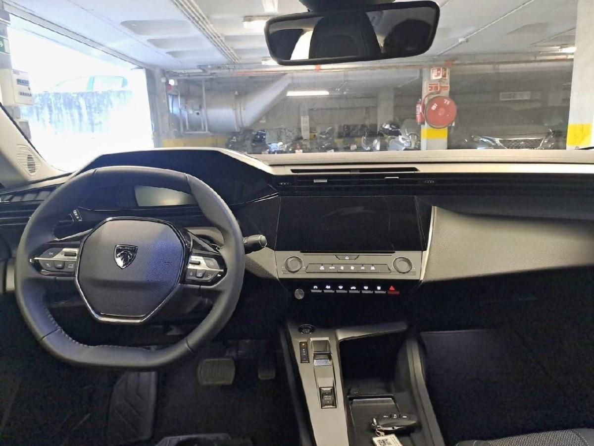 peugeot-408-2025-gasolina-1199cc