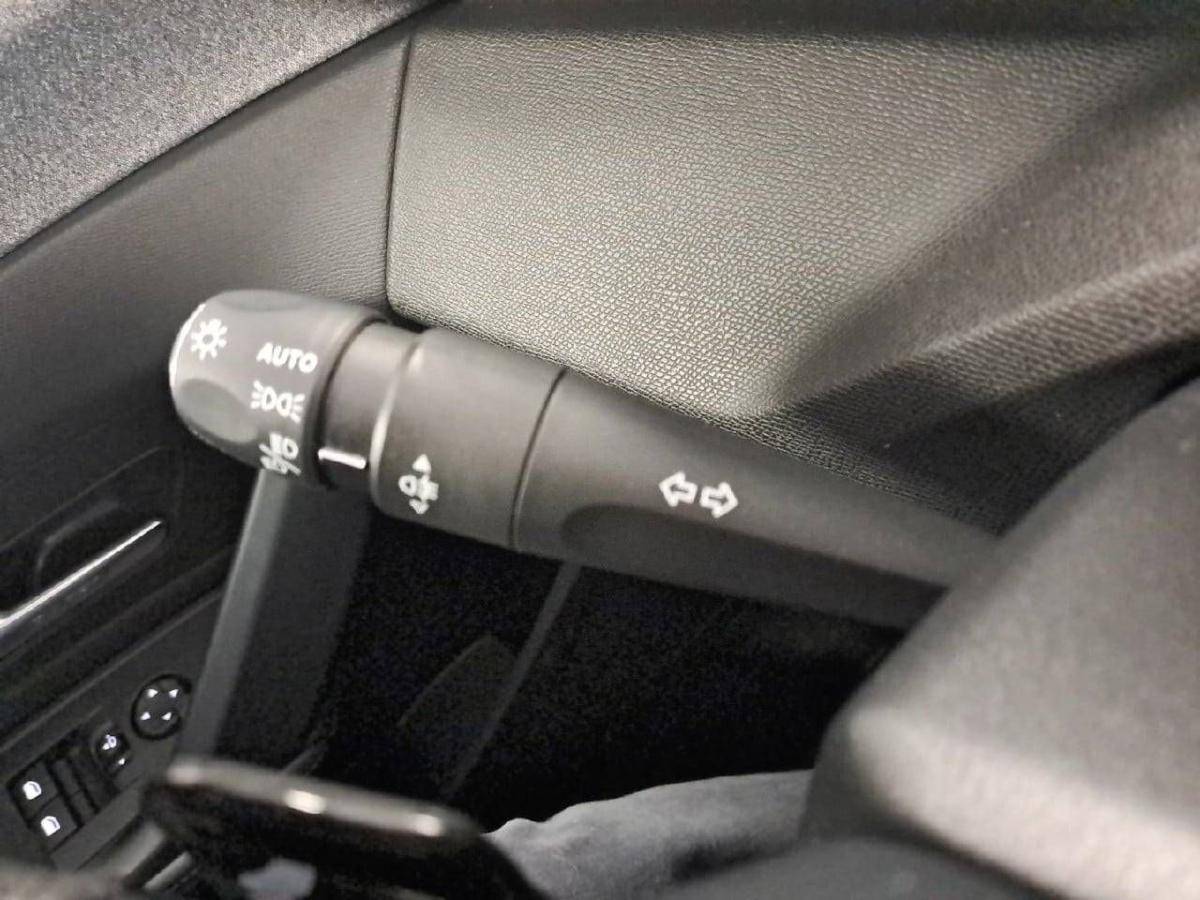 peugeot-408-2025-gasolina-1199cc