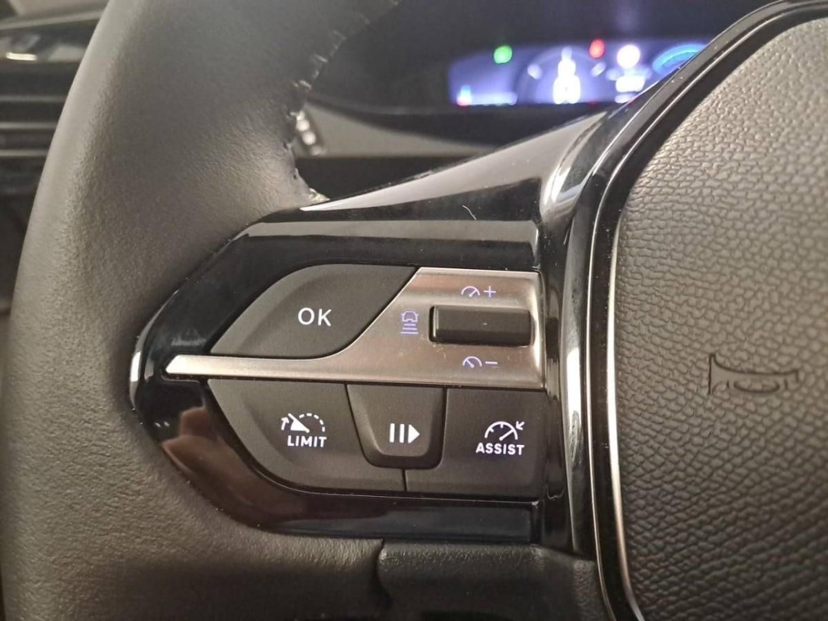peugeot-408-2025-gasolina-1199cc