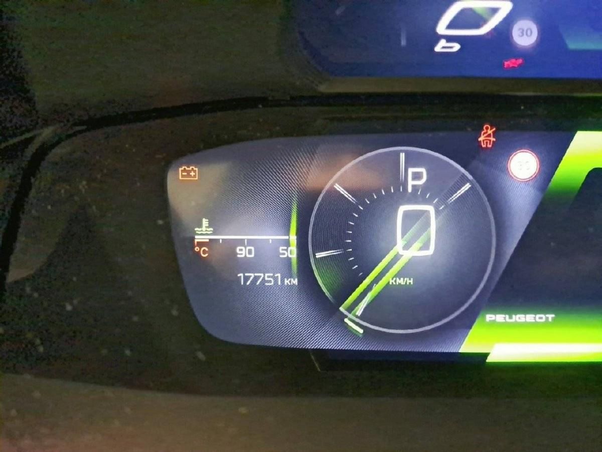 peugeot-408-2024-gasolina-1199cc