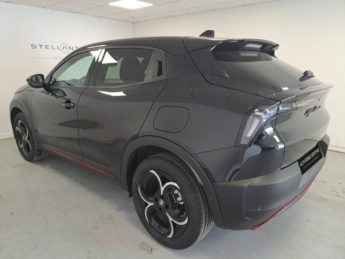 alfa-romeo-junior-2025-hibrido-a-gasolina-1199cc