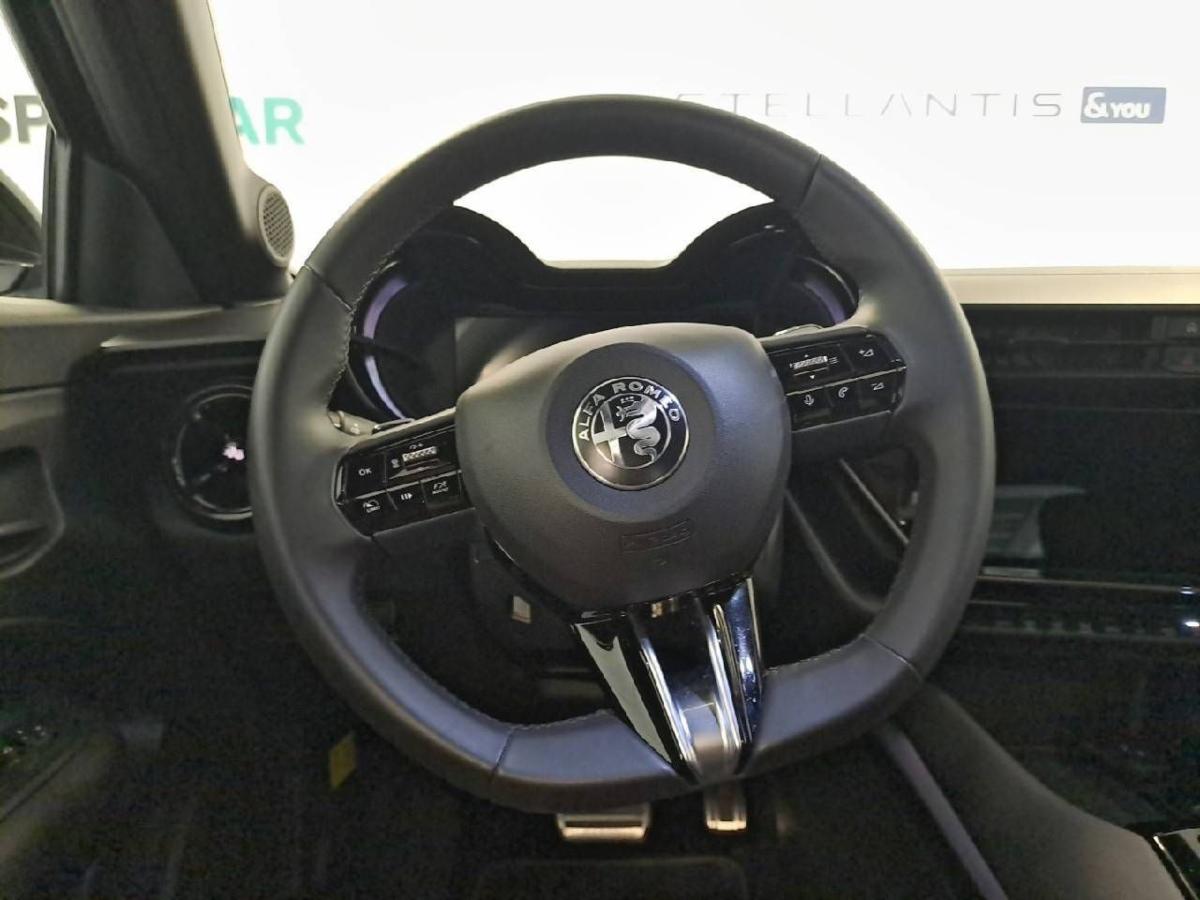 alfa-romeo-junior-2025-hibrido-a-gasolina-1199cc