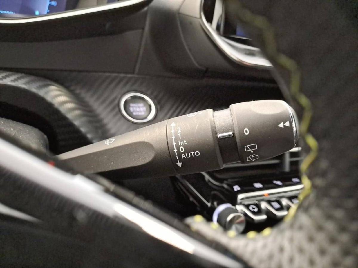 peugeot-208-2022-gasolina-1199cc