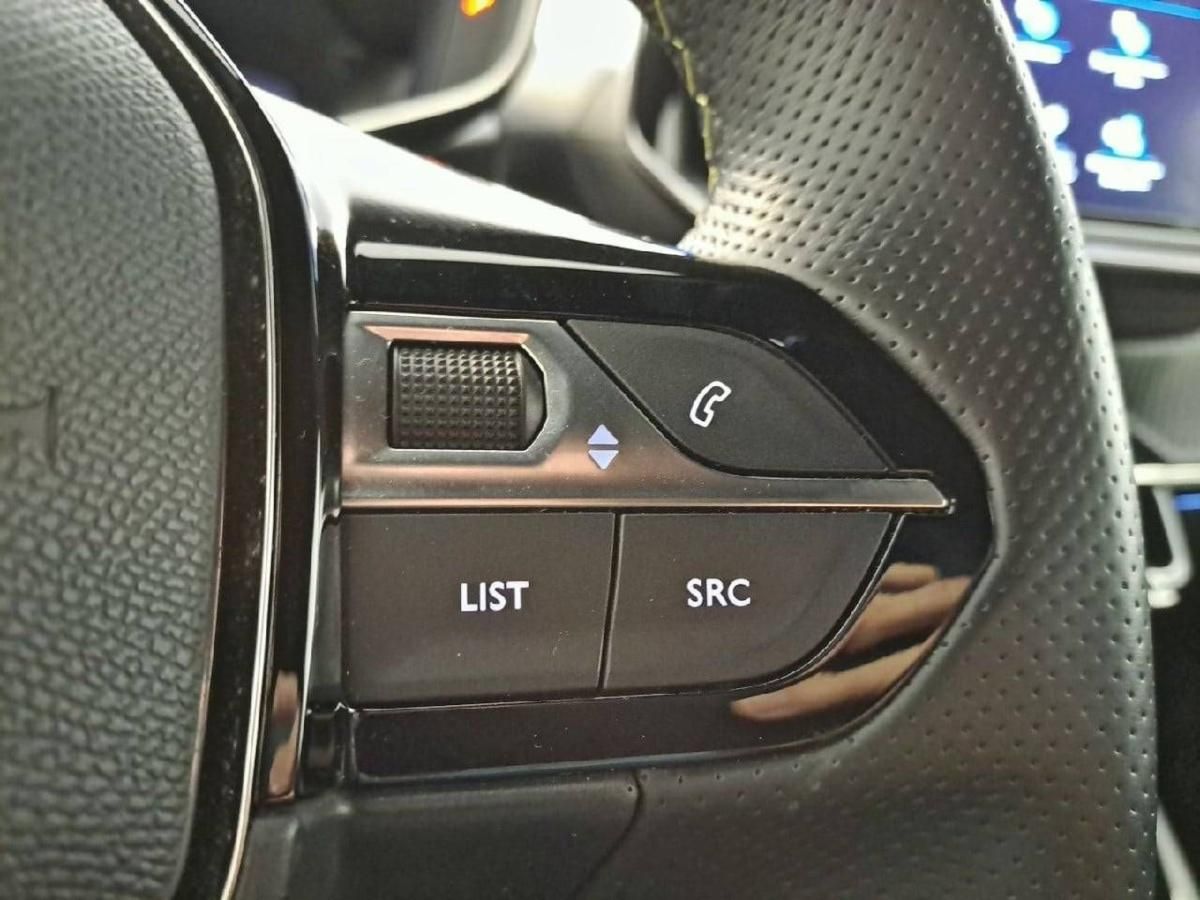 peugeot-208-2022-gasolina-1199cc