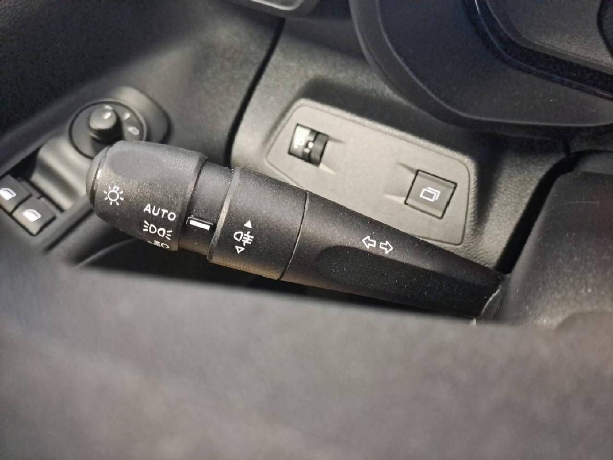 citroen-berlingo-2025-diesel-1499cc