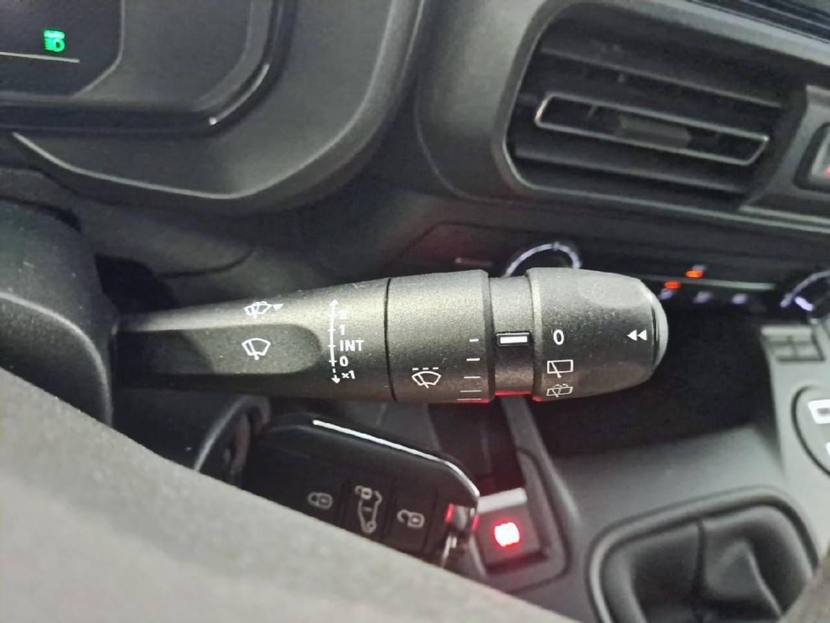 citroen-berlingo-2025-diesel-1499cc