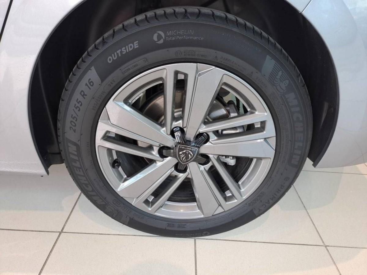 peugeot-308-2025-diesel-1499cc