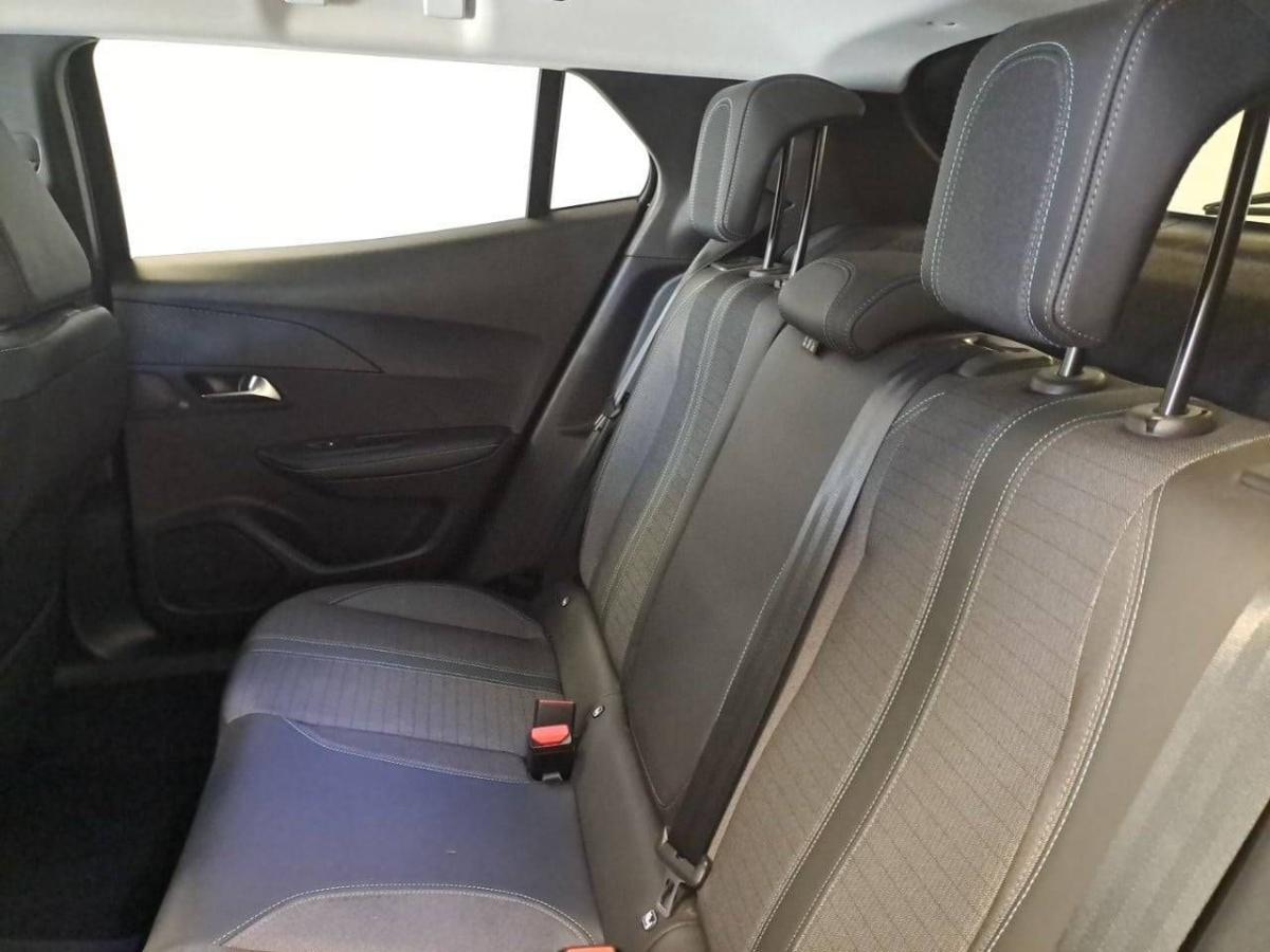 peugeot-2008-2022-gasolina-1199cc