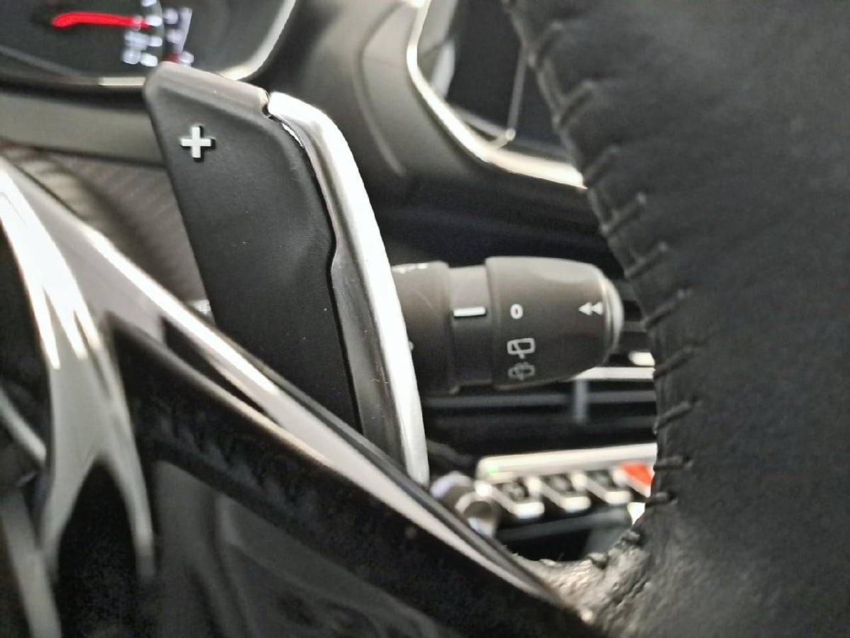 peugeot-2008-2022-gasolina-1199cc