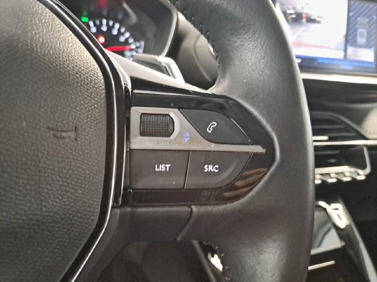 peugeot-2008-2022-gasolina-1199cc