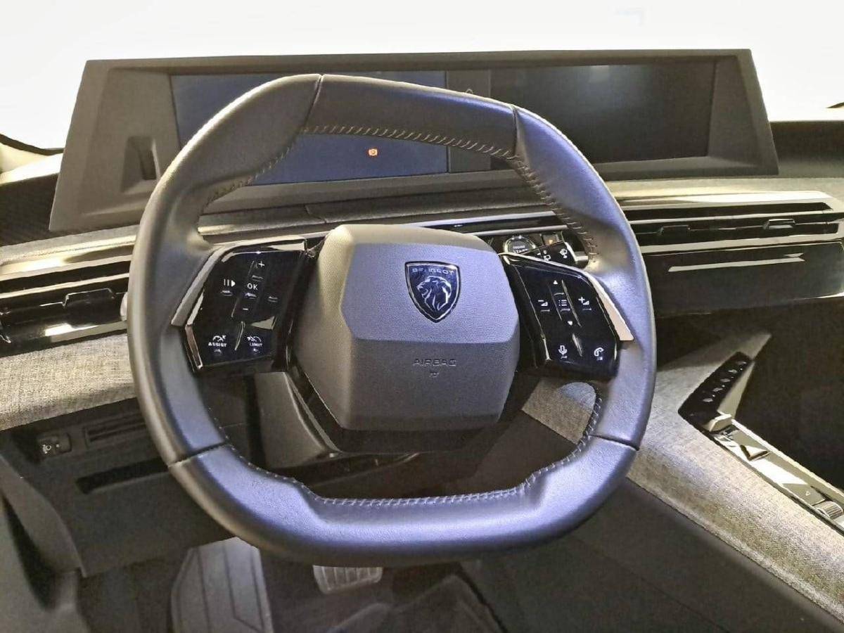 peugeot-5008-2025-gasolina-1199cc