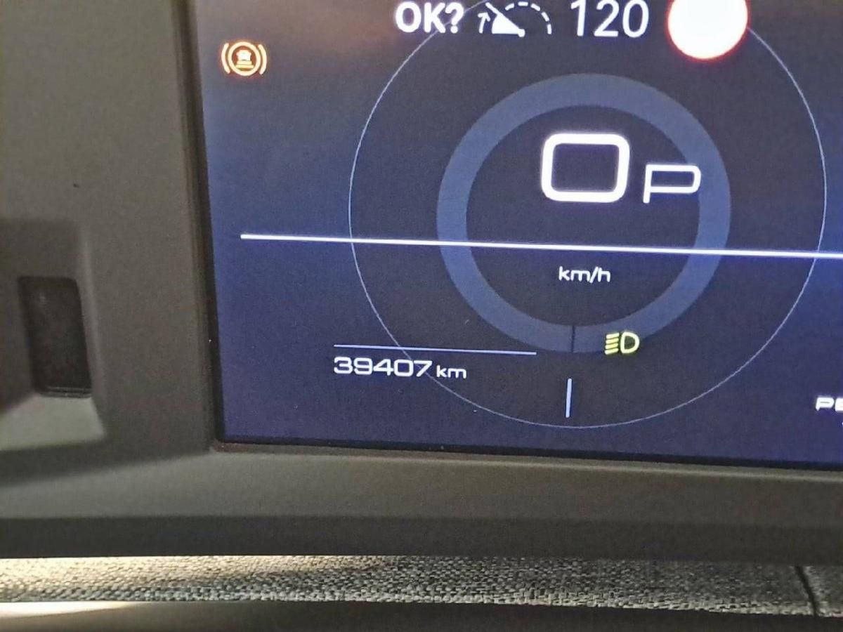 peugeot-5008-2025-gasolina-1199cc