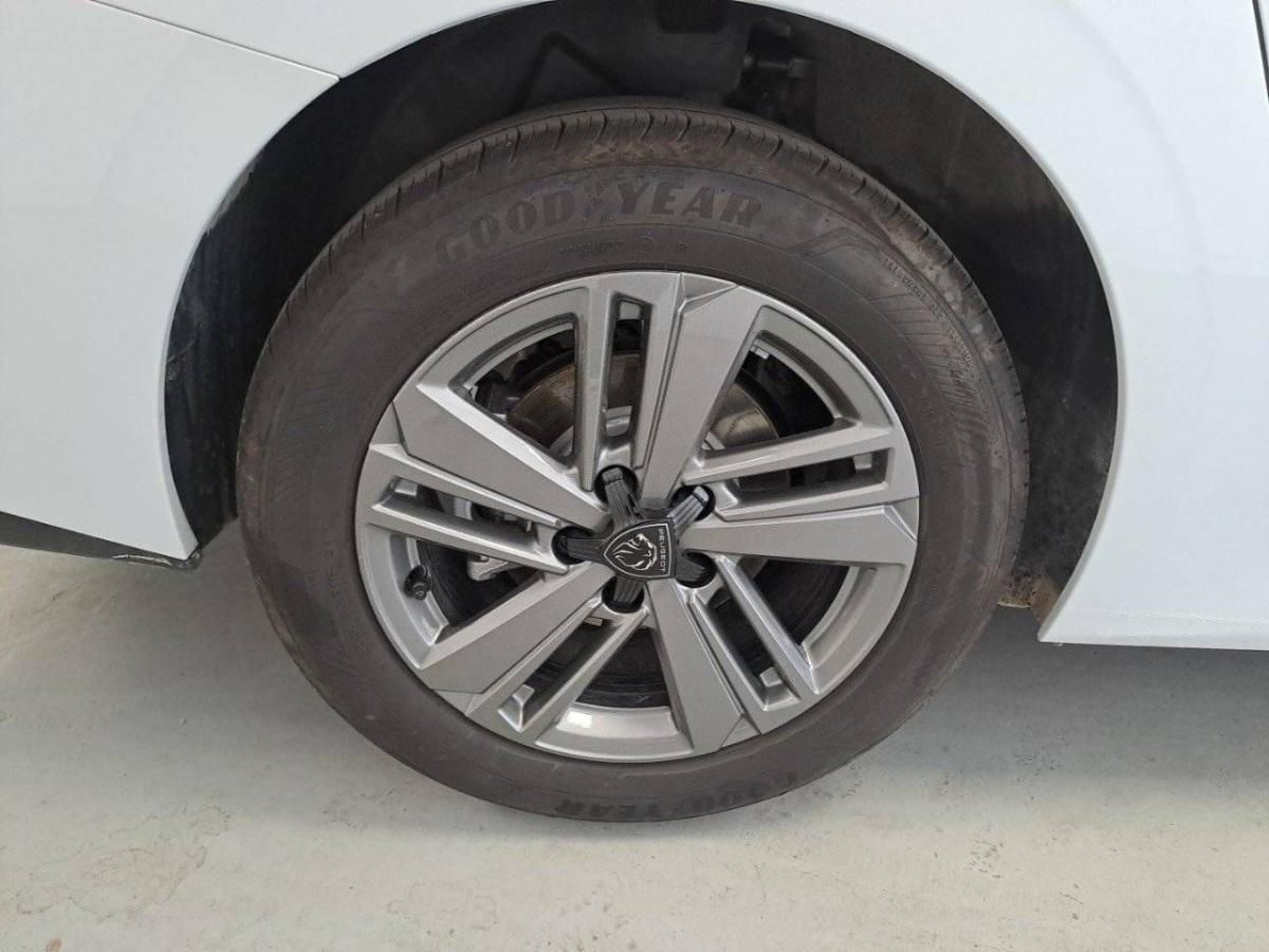 peugeot-308-2025-gasolina-1199cc