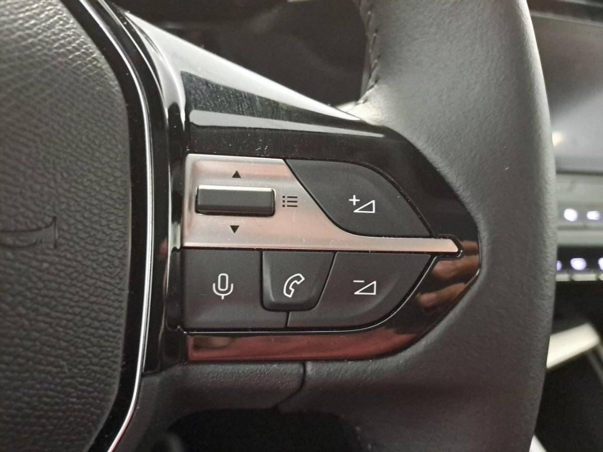 peugeot-308-2025-gasolina-1199cc