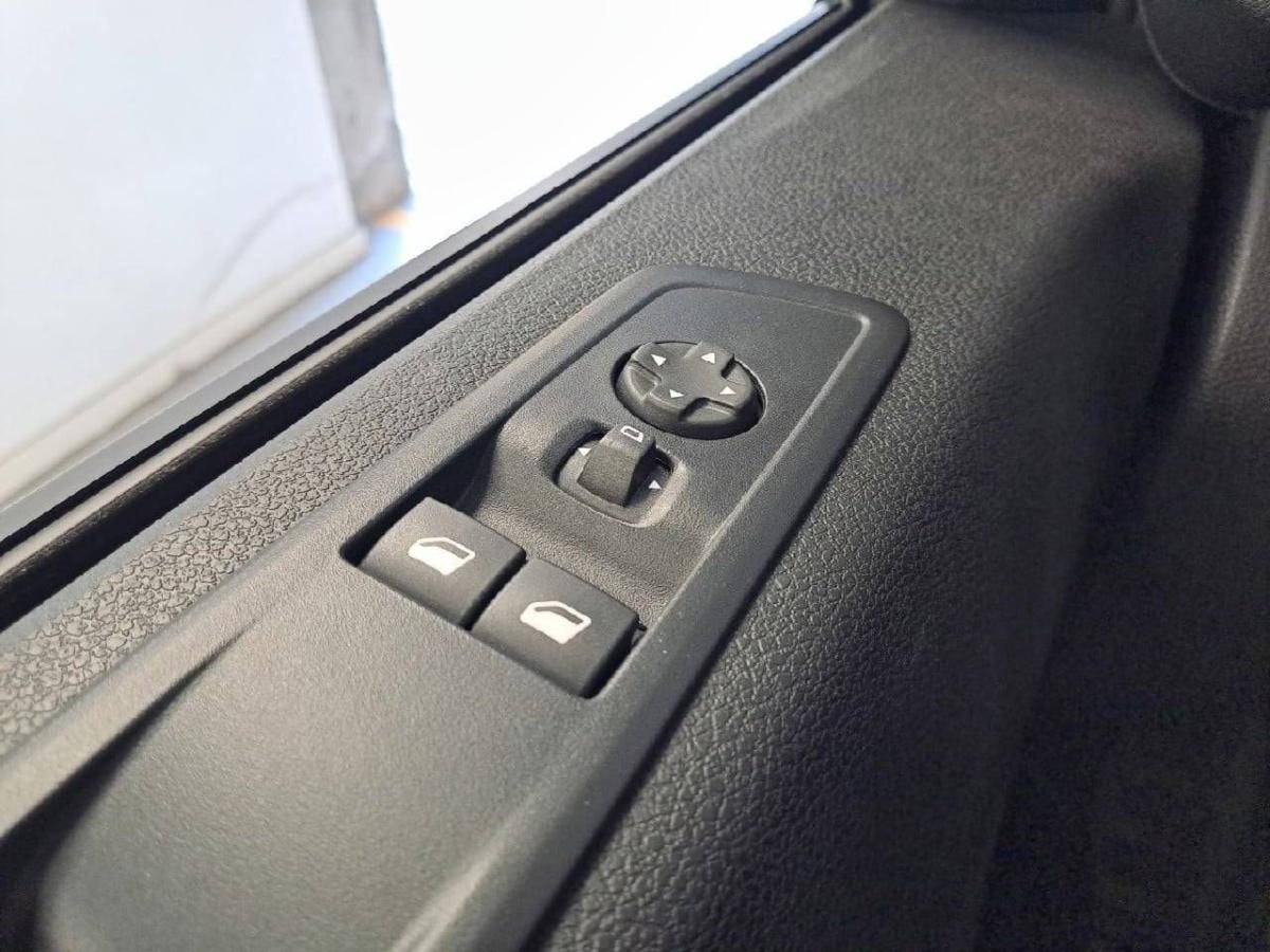 citroen-jumpy-2025-diesel-1499cc