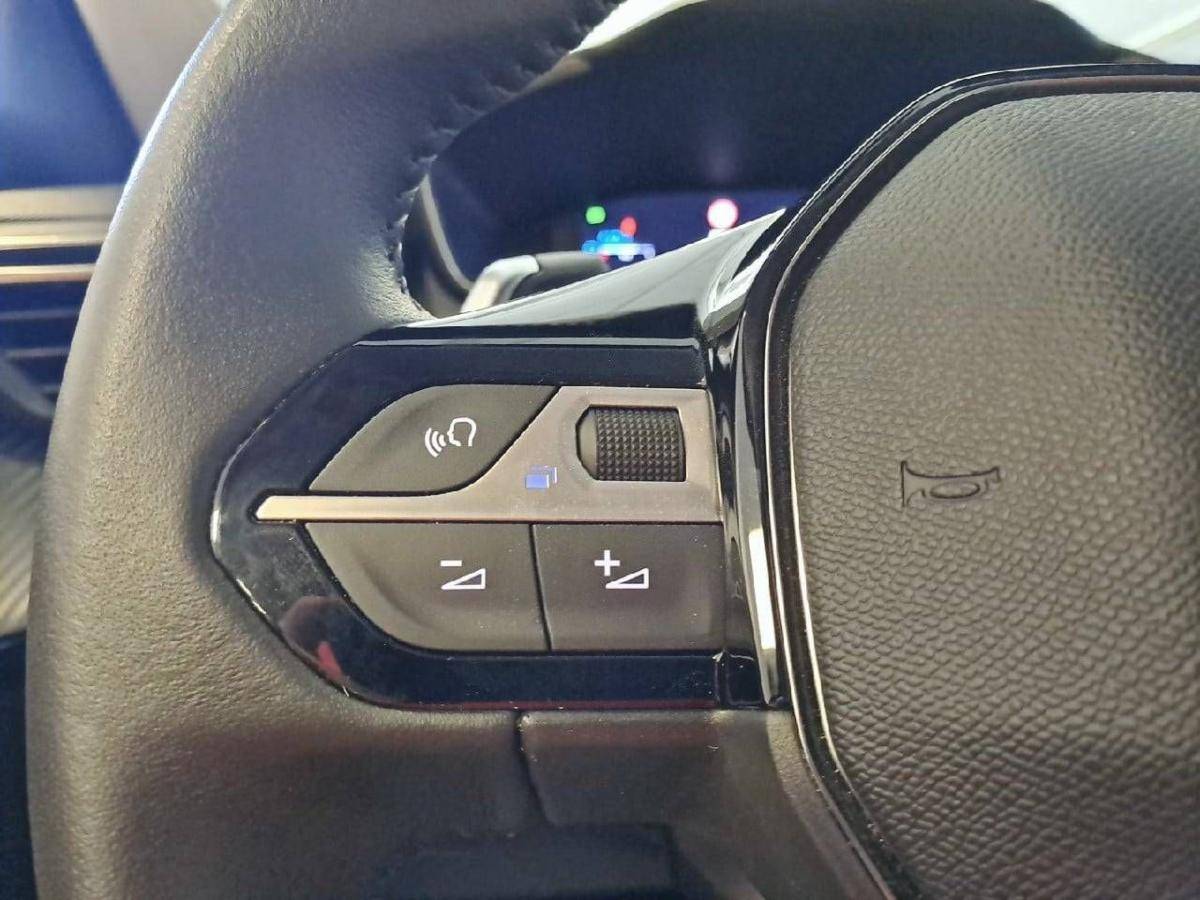 peugeot-208-2025-gasolina-1199cc