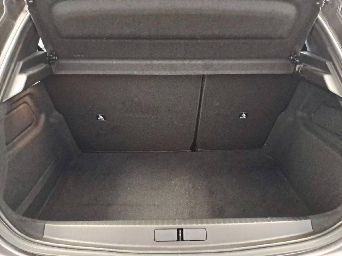 peugeot-208-2022-gasolina-1199cc