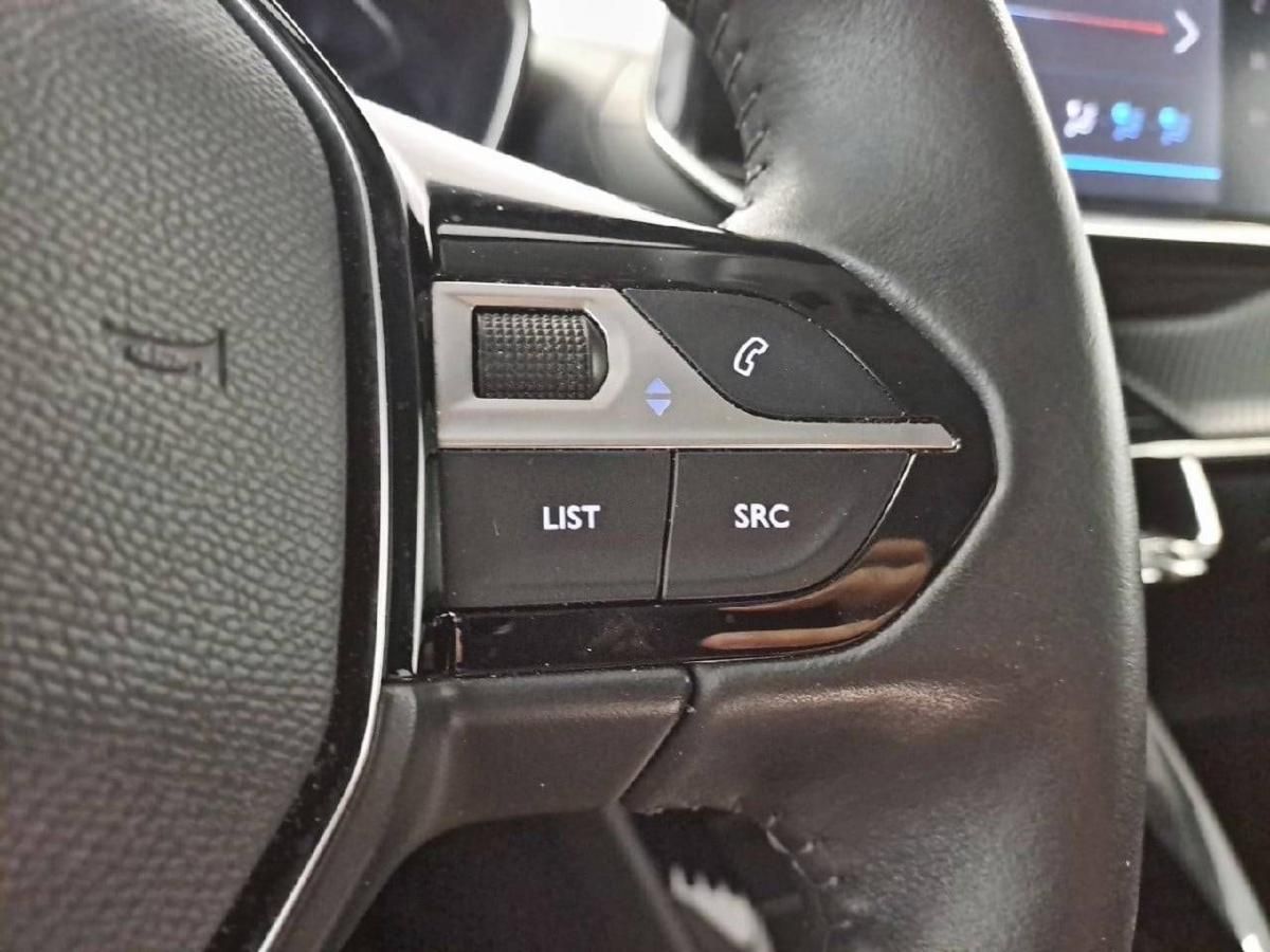 peugeot-208-2022-gasolina-1199cc
