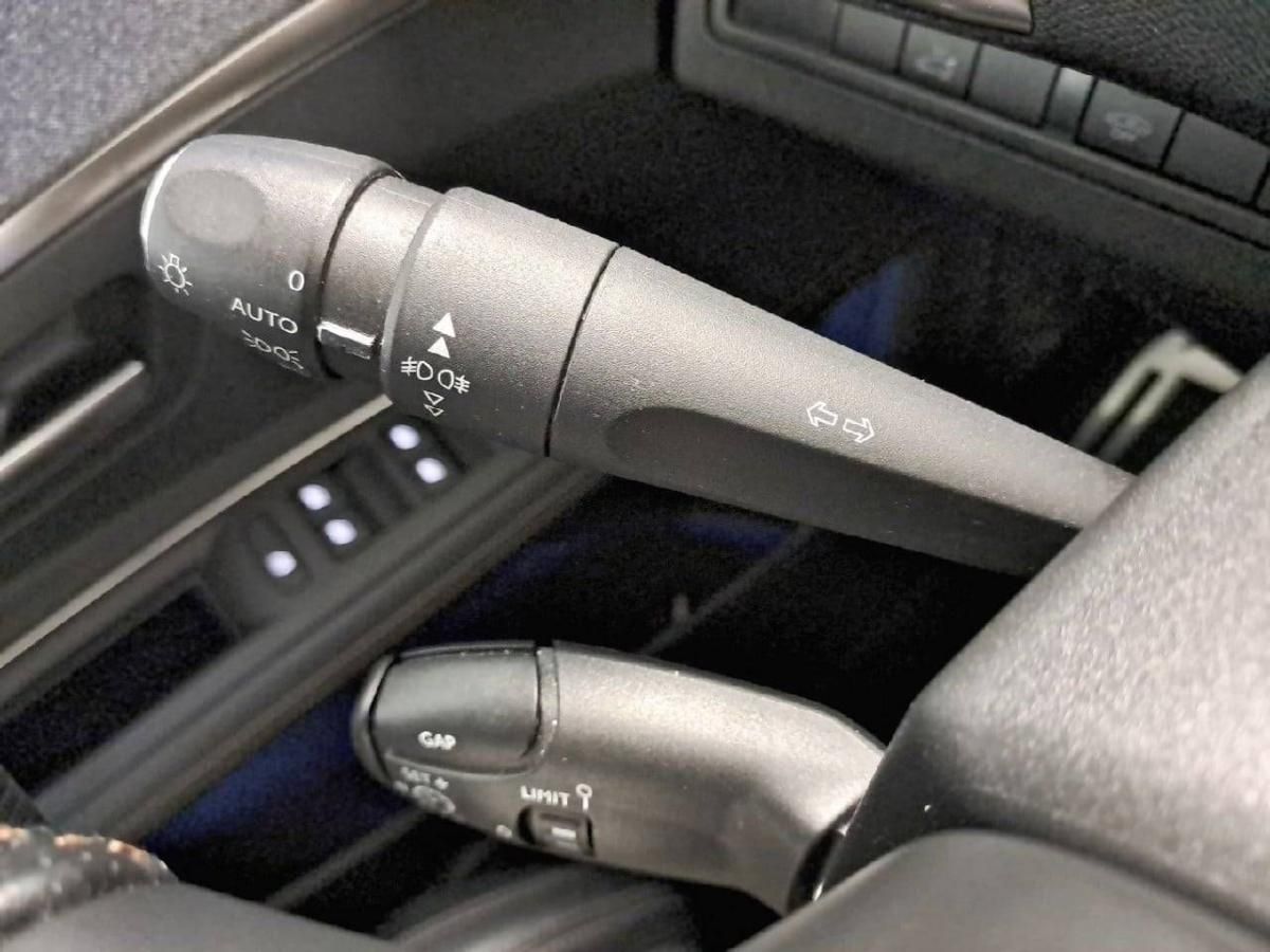 peugeot-3008-2019-diesel-1499cc