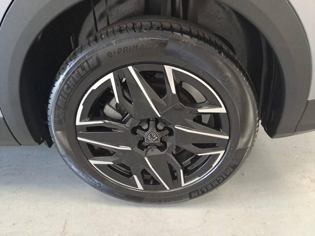 peugeot-5008-2024-gasolina-1199cc