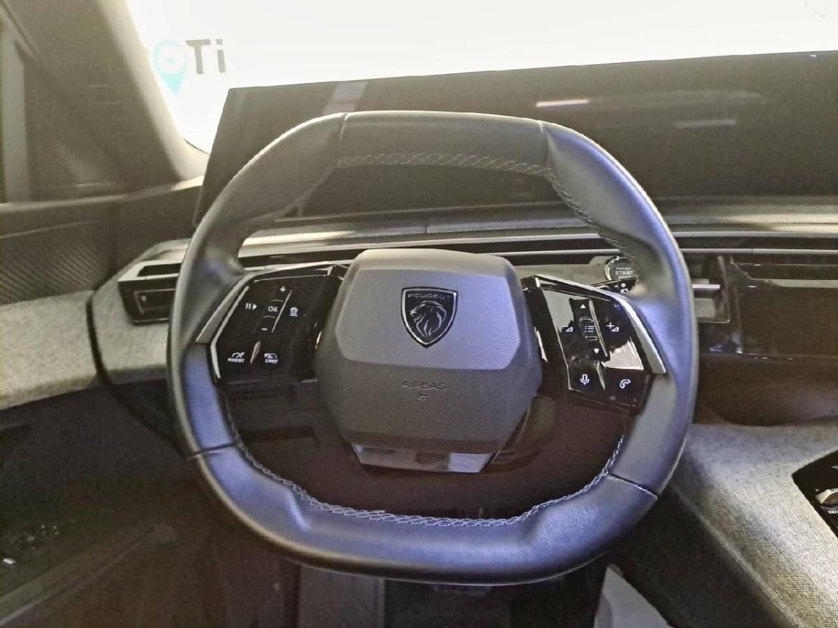 peugeot-5008-2024-gasolina-1199cc