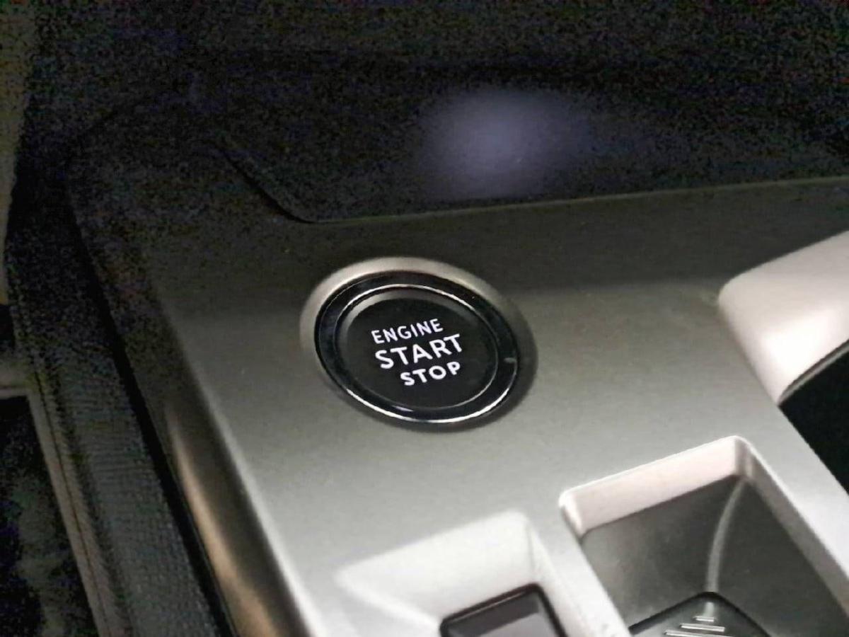 peugeot-408-2025-gasolina-1199cc