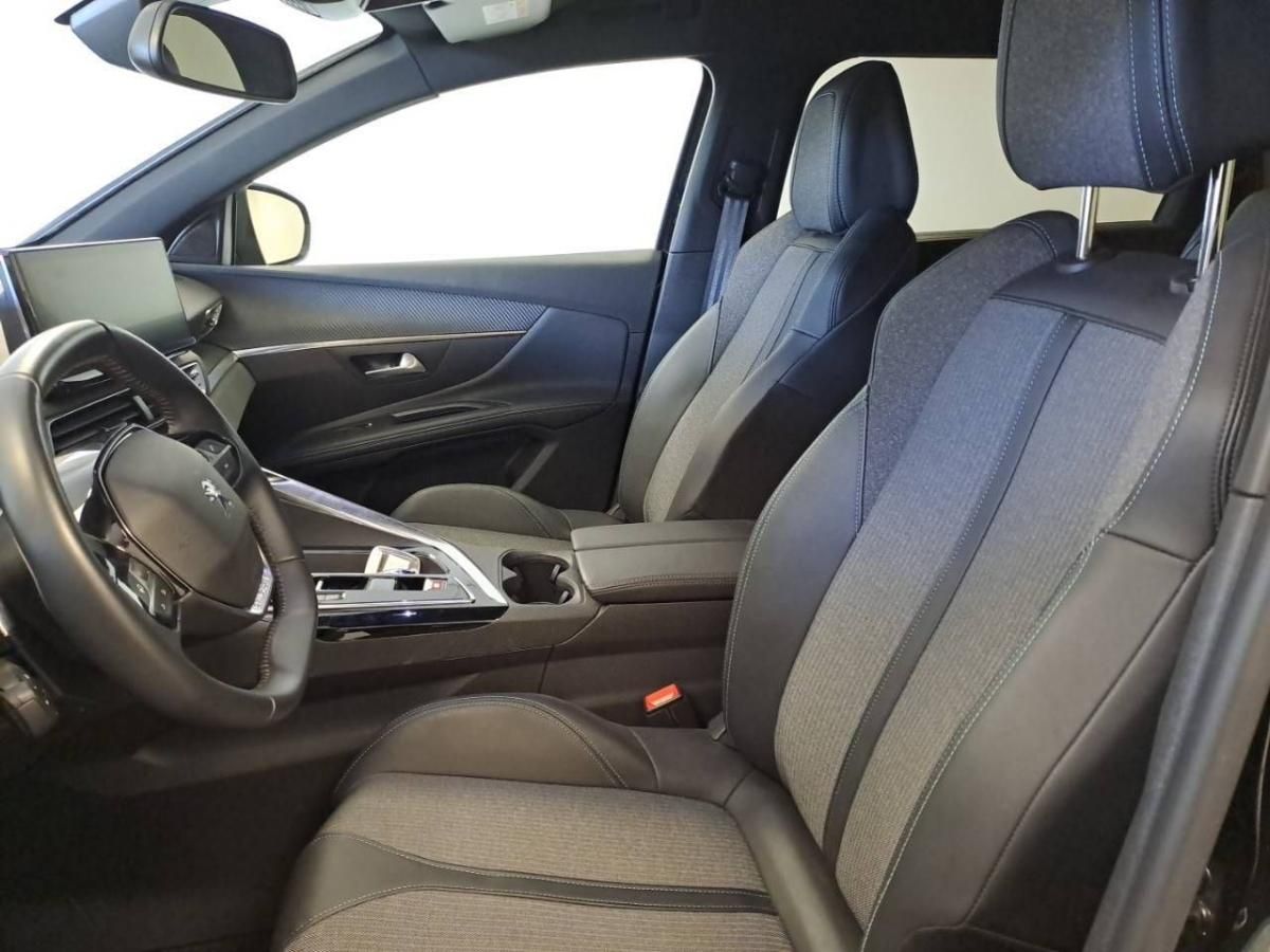 peugeot-5008-2023-diesel-1499cc