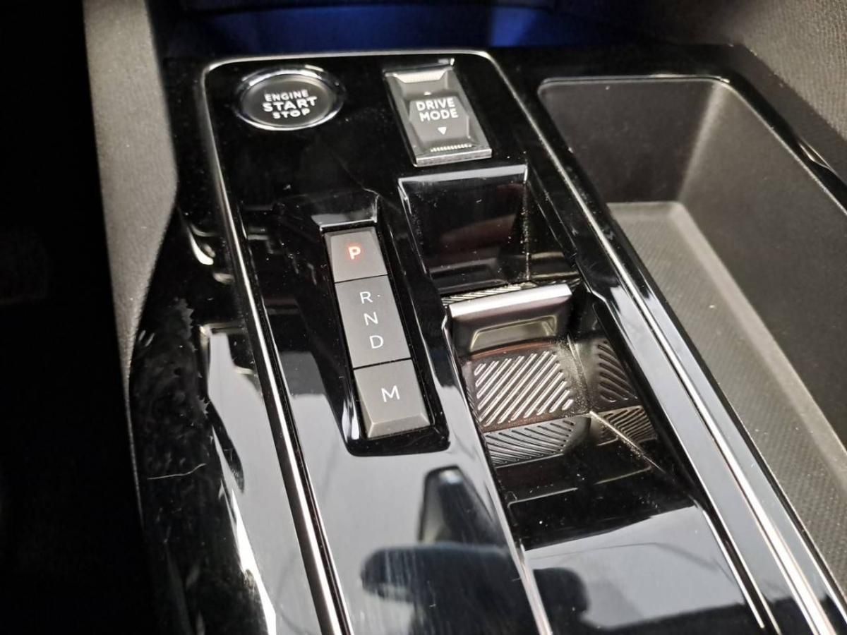 peugeot-5008-2023-diesel-1499cc