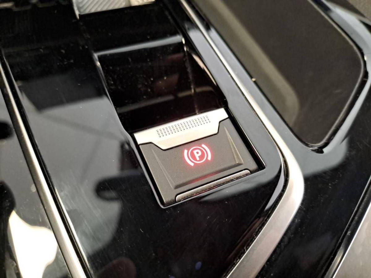 peugeot-5008-2023-diesel-1499cc