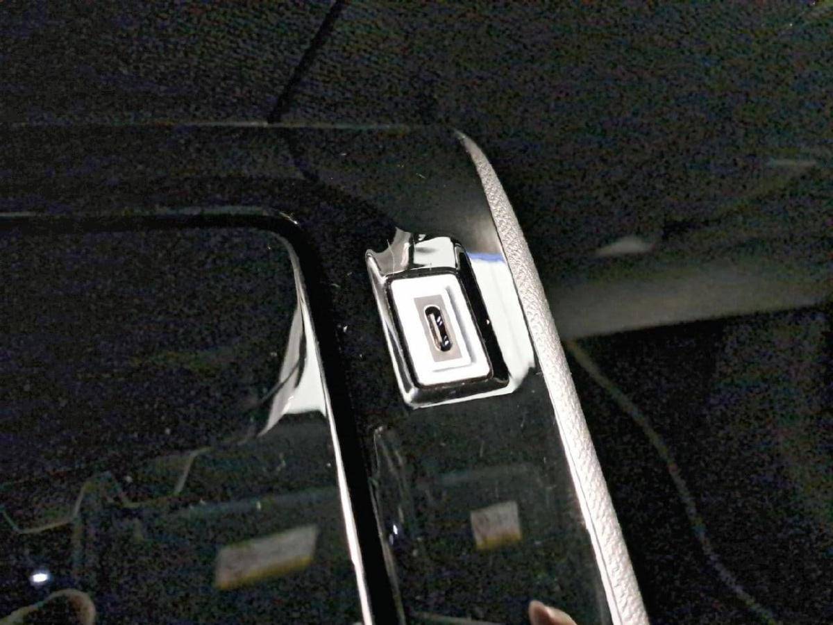 peugeot-2008-2024-gasolina-1199cc