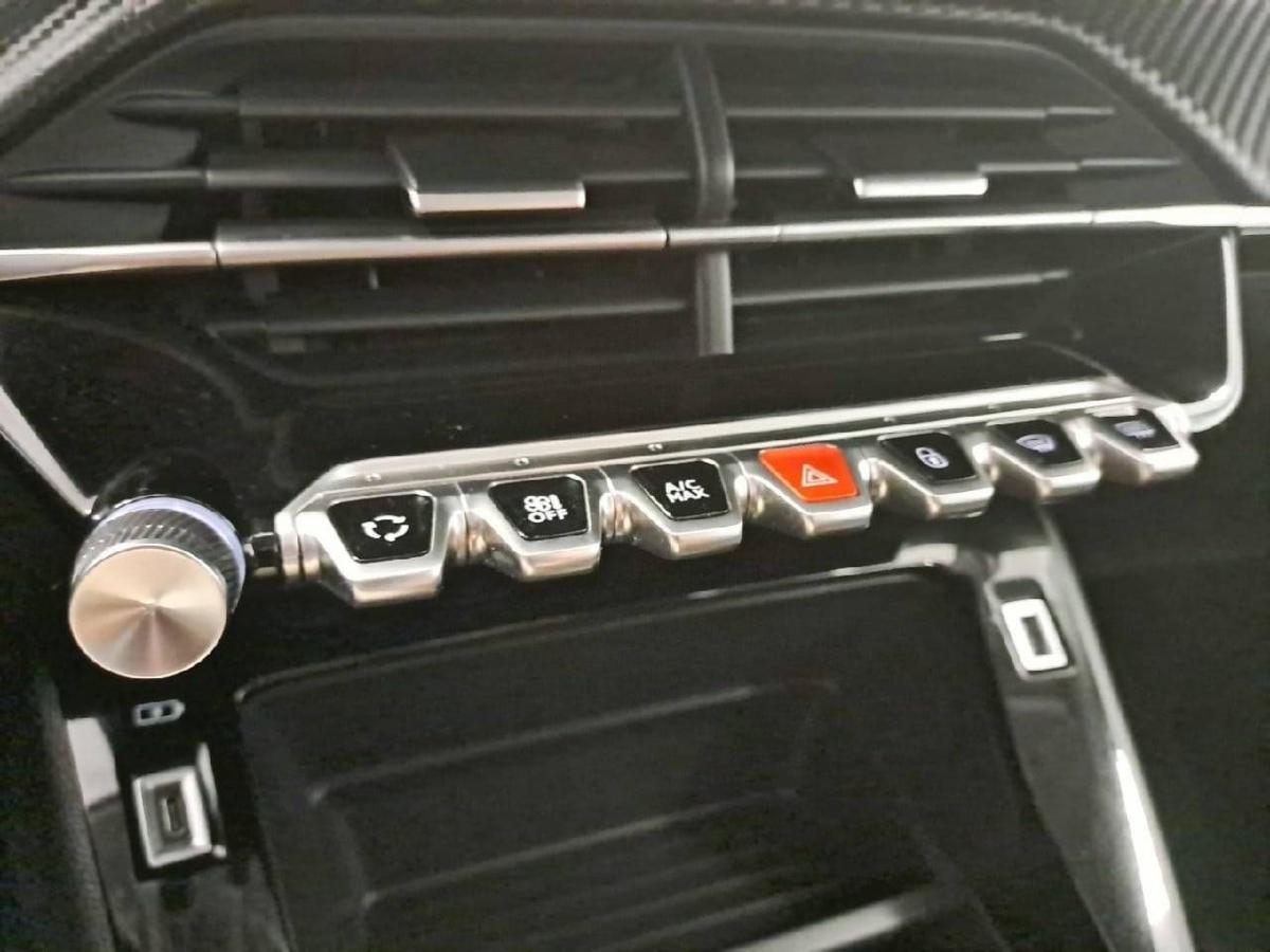 peugeot-208-2023-diesel-1499cc