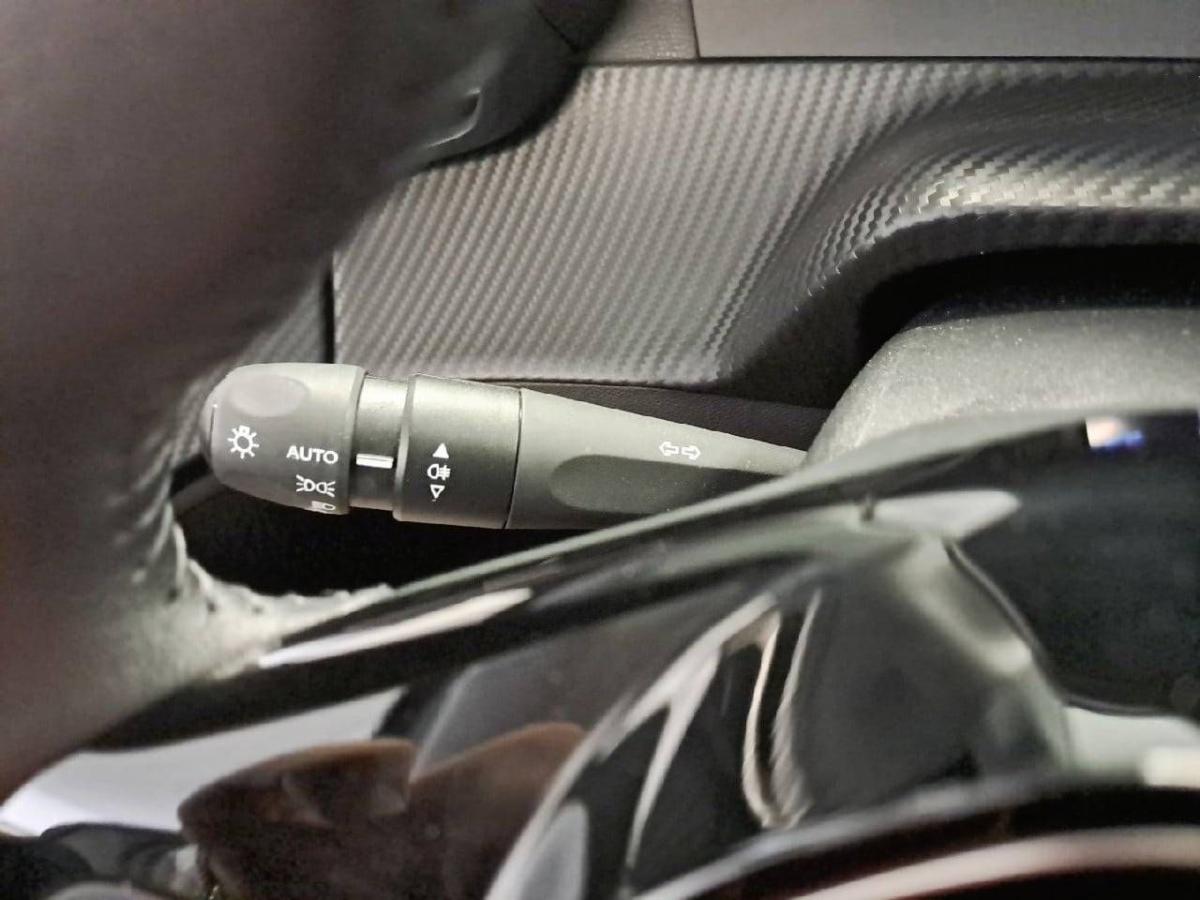 peugeot-208-2025-eletrico-1cc