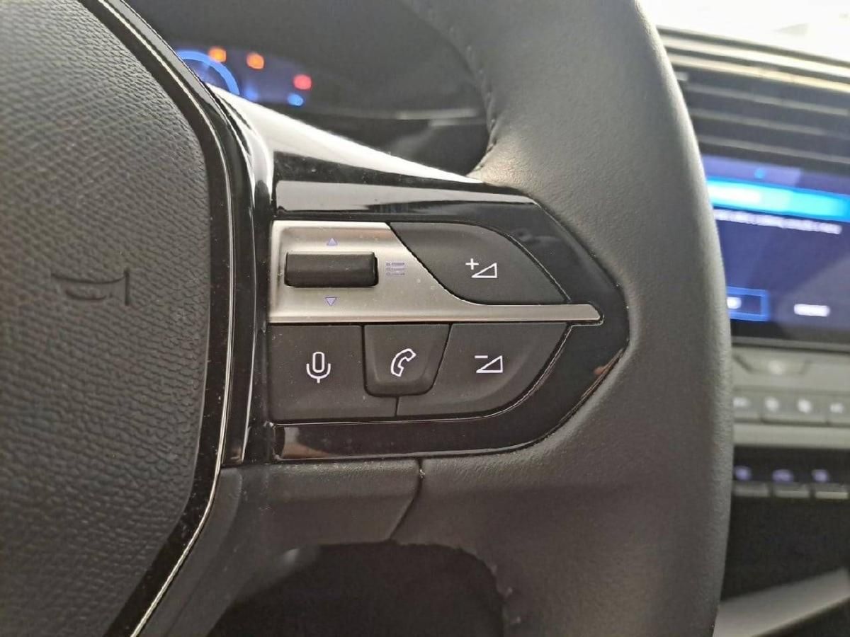 peugeot-308-2025-gasolina-1199cc