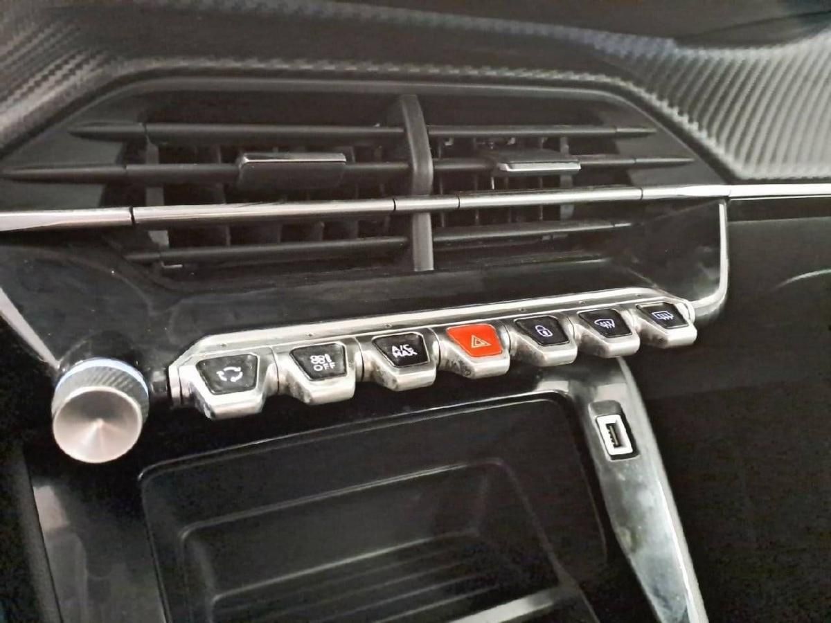 peugeot-208-2019-gasolina-1199cc