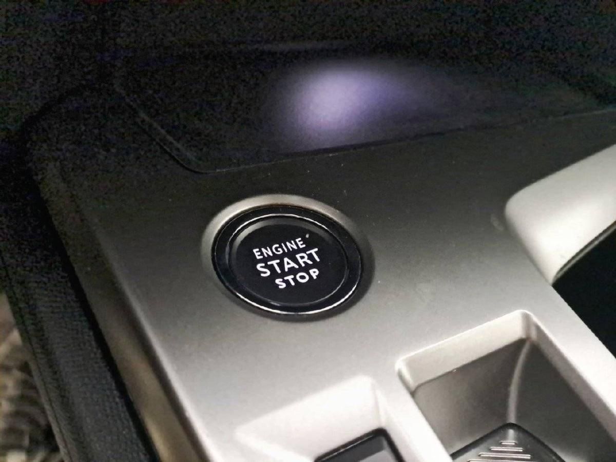 peugeot-308-2025-gasolina-1199cc