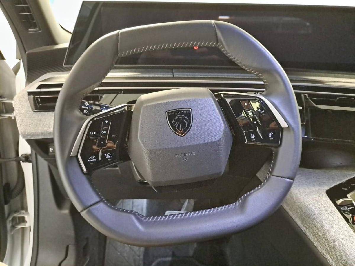 peugeot-5008-2026-gasolina-1199cc
