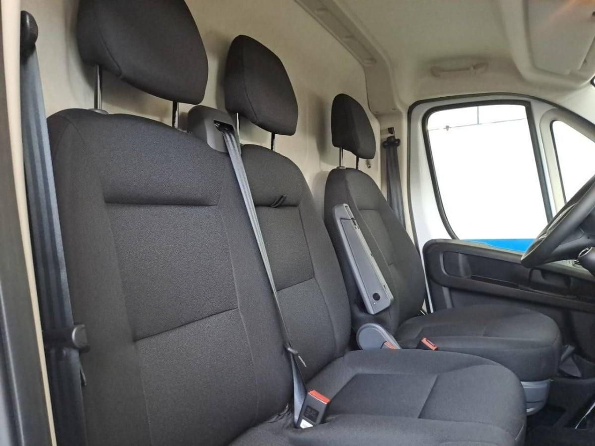citroen-jumper-2025-diesel-2184cc