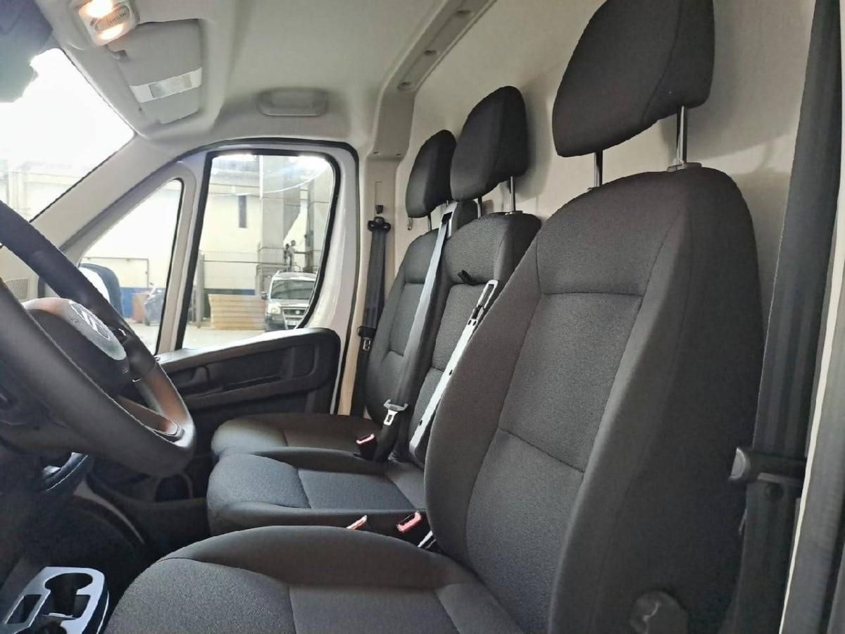 citroen-jumper-2025-diesel-2184cc